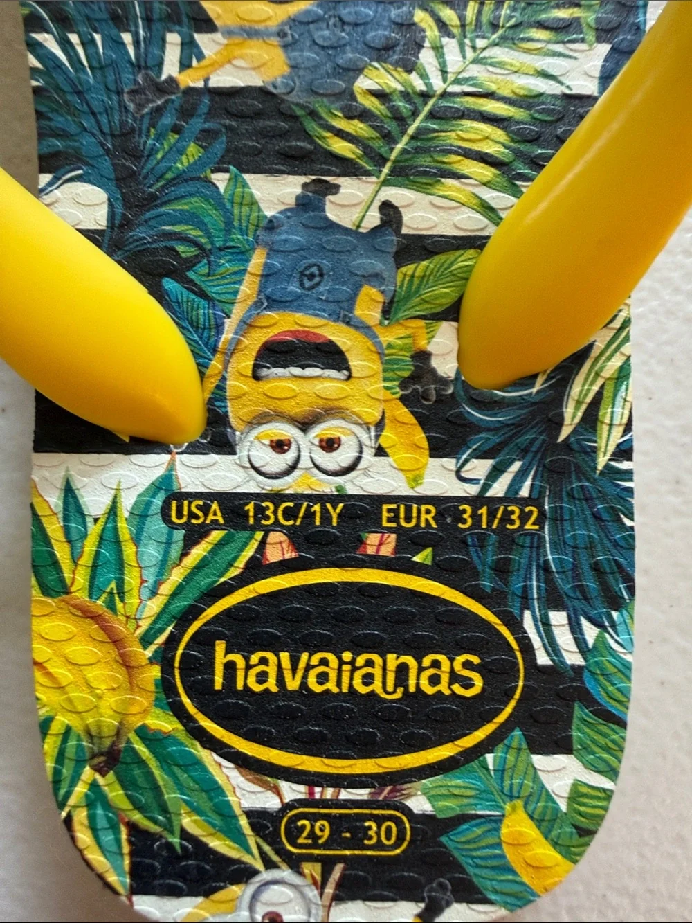 Havaianas Kids Yellow Minions Tropical Flip Flops - Green Leaf Print